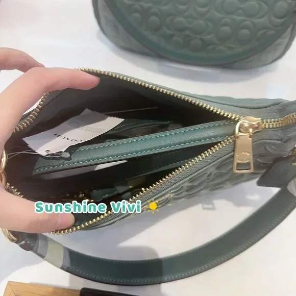NWT Coach Teri Shoulder Bag In Signature Leather CY674